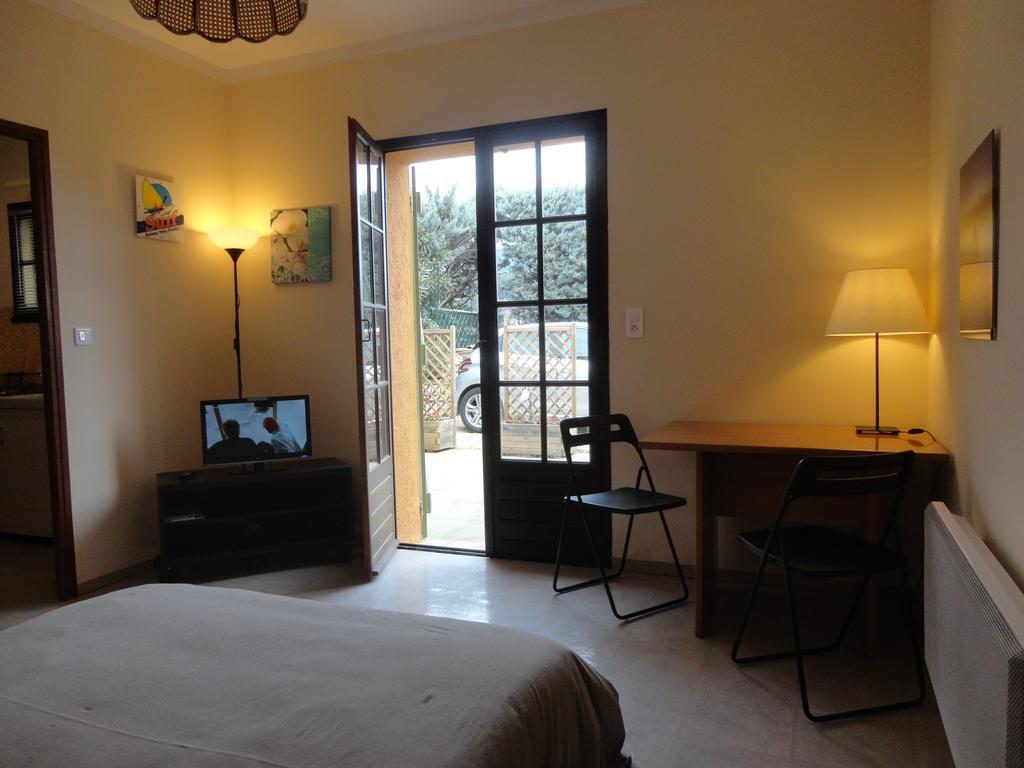 Bed & Breakfast Chez Max Figanières