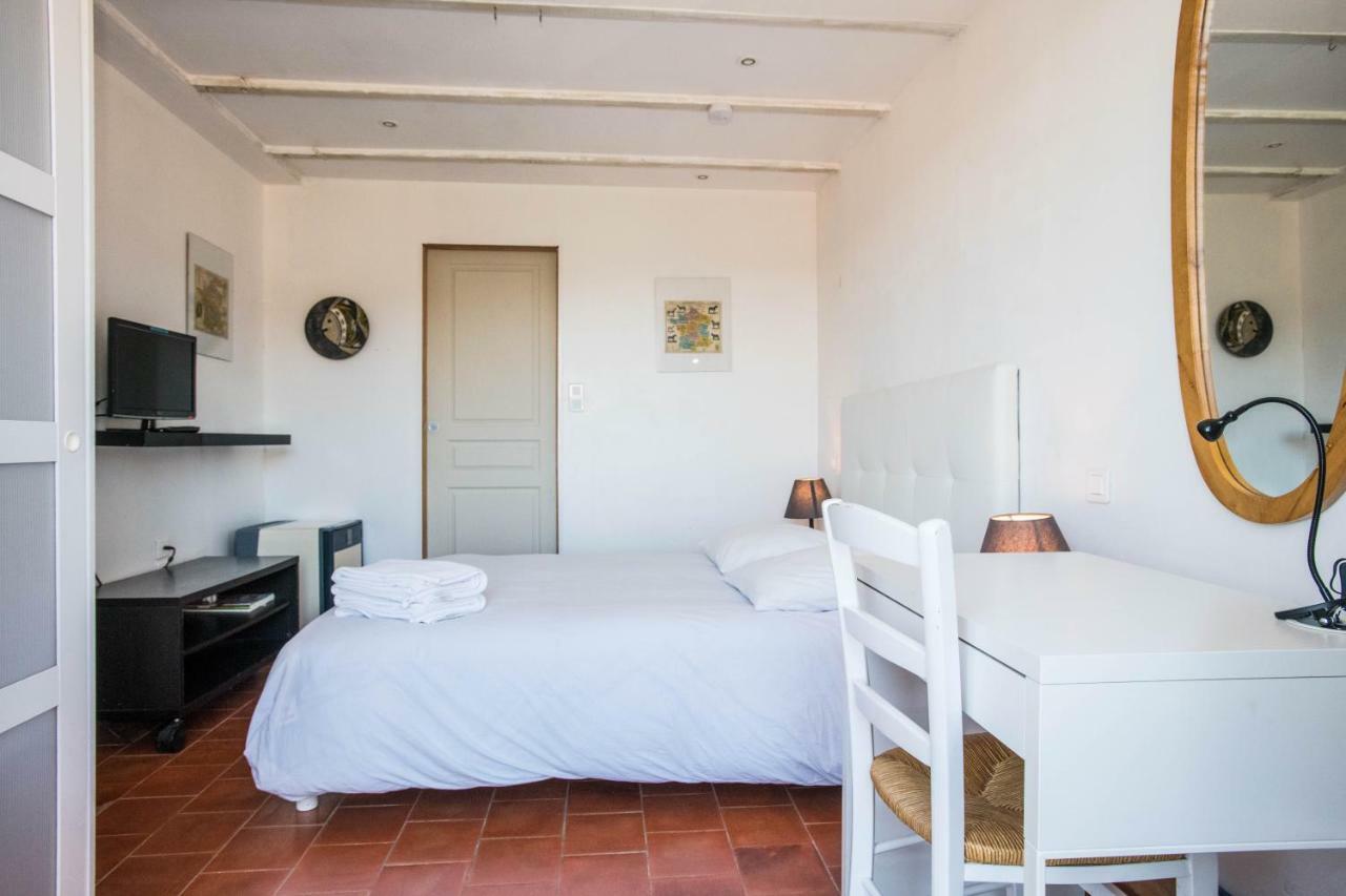 Chez Max Bed & Breakfast Figanières